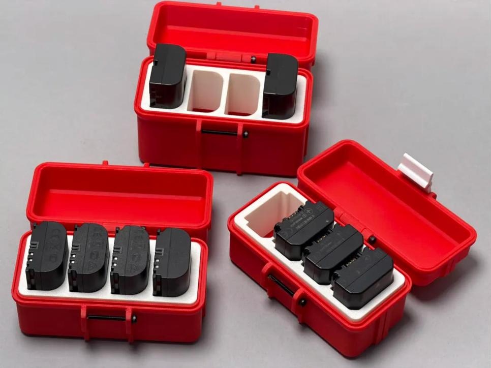 Camera Battery Latch Box เปิดฝาใส่แบตเตอรี่กล้อง Sony และ Canon